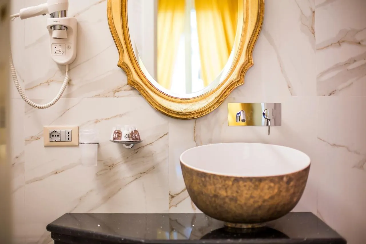 Trastevere Royal Suite Trilussa Roma 4*,  Italia